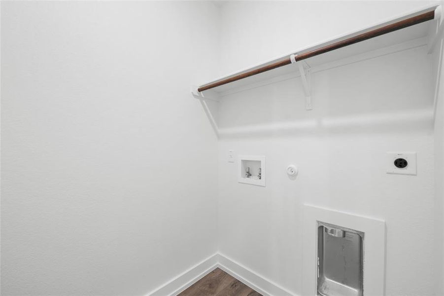 Please note: These interior photos are not of the actual home but are of a completed one with a similar floor plan. Finishes, features, and layouts may vary. Please note: These interior photos are not of the actual home but are of a completed one with a similar floor plan. Finishes, features, and layouts may vary.