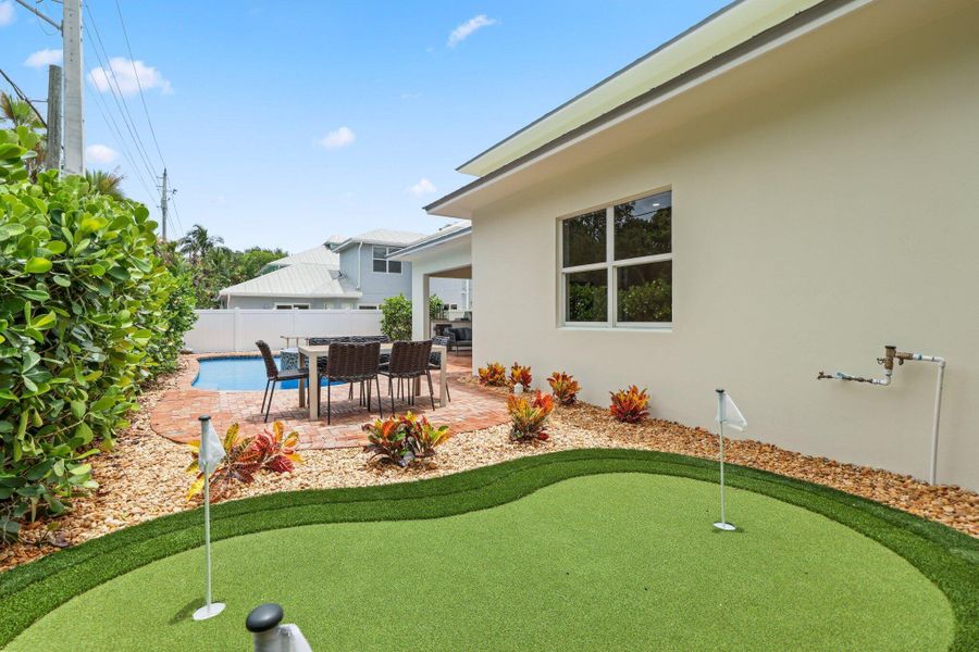 Exterior details and patio area of a home in , Jupiter (Image 27).