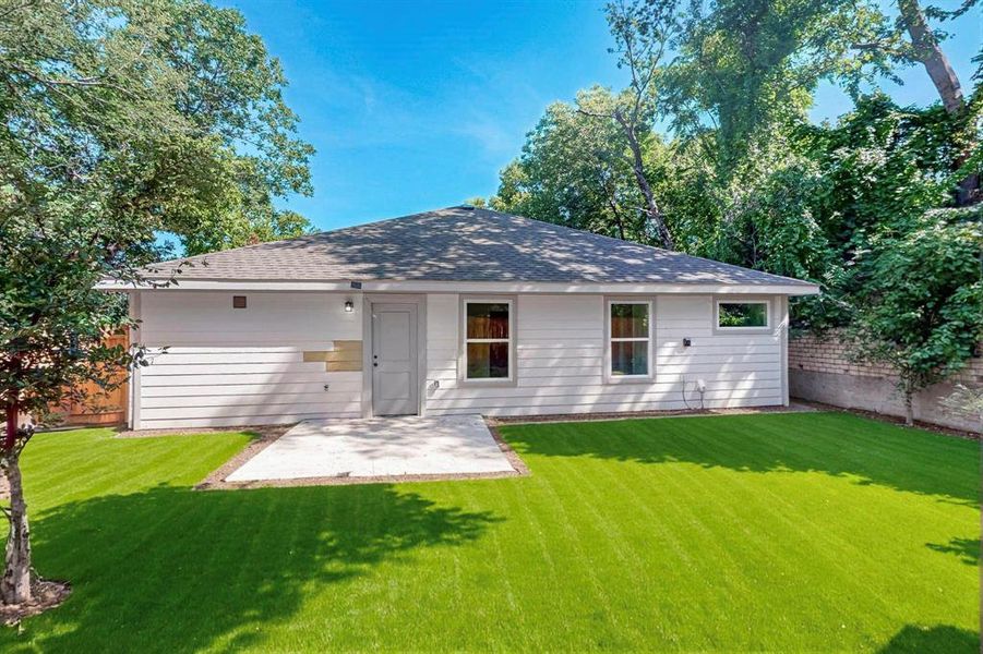 Front exterior of a new home in , Dallas, TX, highlighting curb appeal (Image 21).