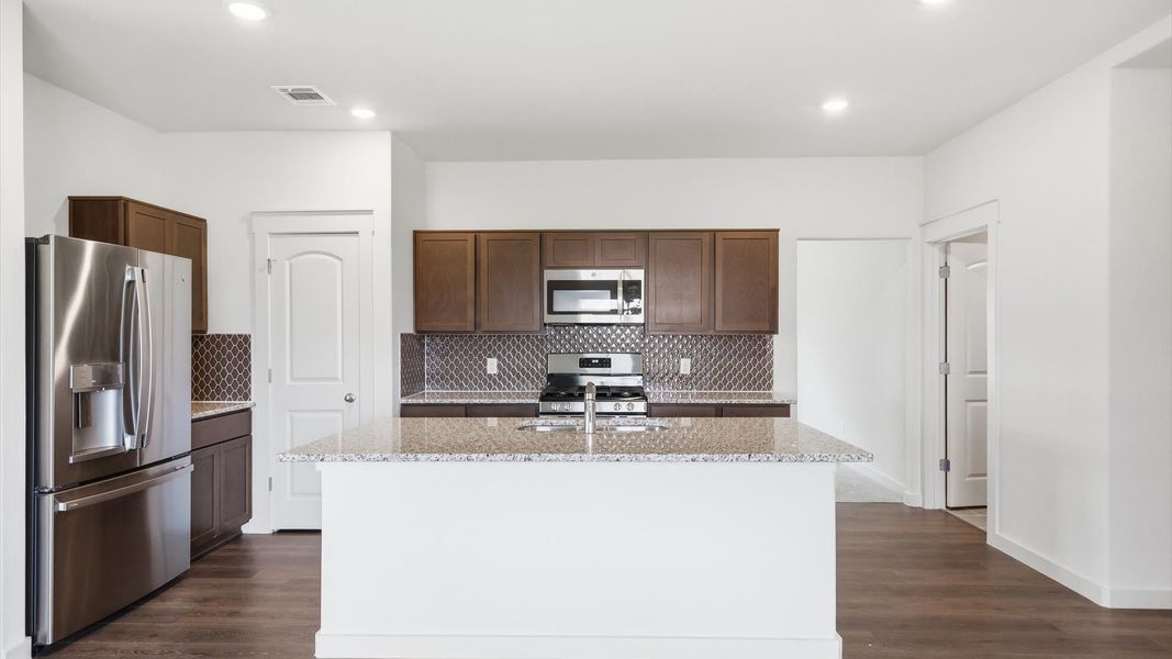 Furnished interior view inside a new home in Walden Pond, Forney (Image 15). Furnished interior view inside a new home in Walden Pond, Forney (Image 15).