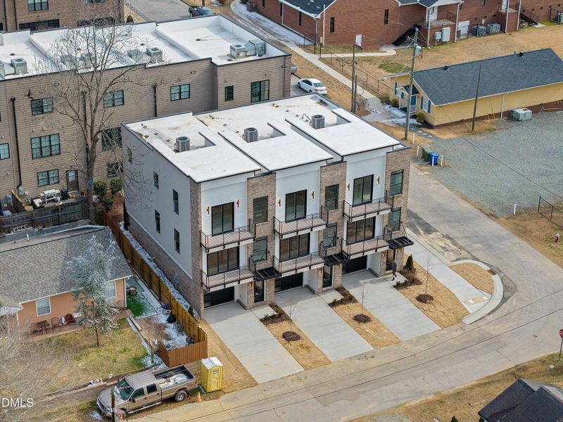 58-219 S West St_ (3)