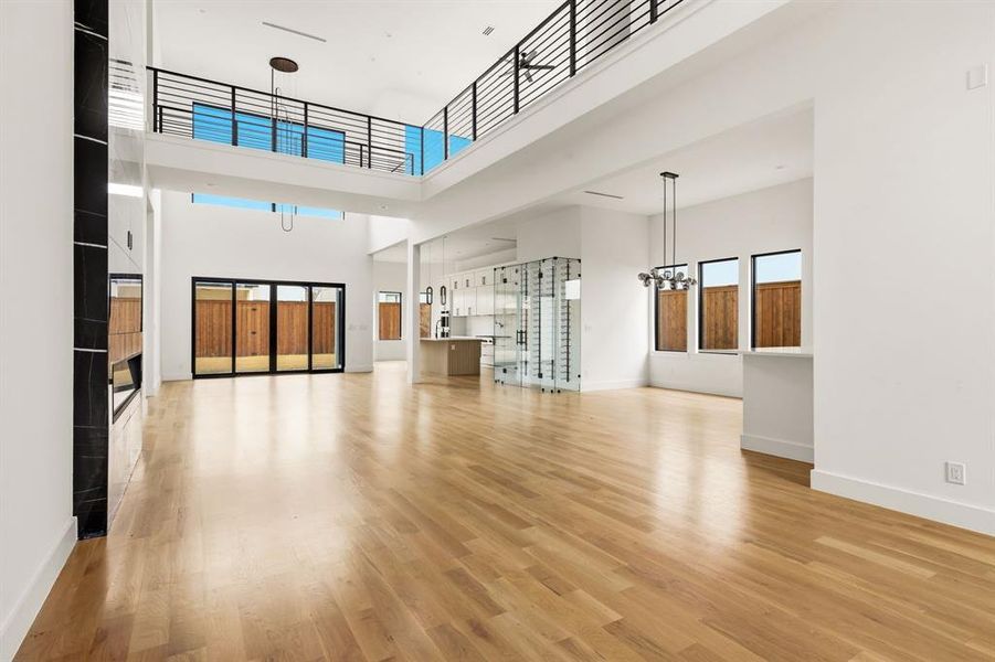 Spacious, unfurnished interior of a new home in , Dallas (Image 23).