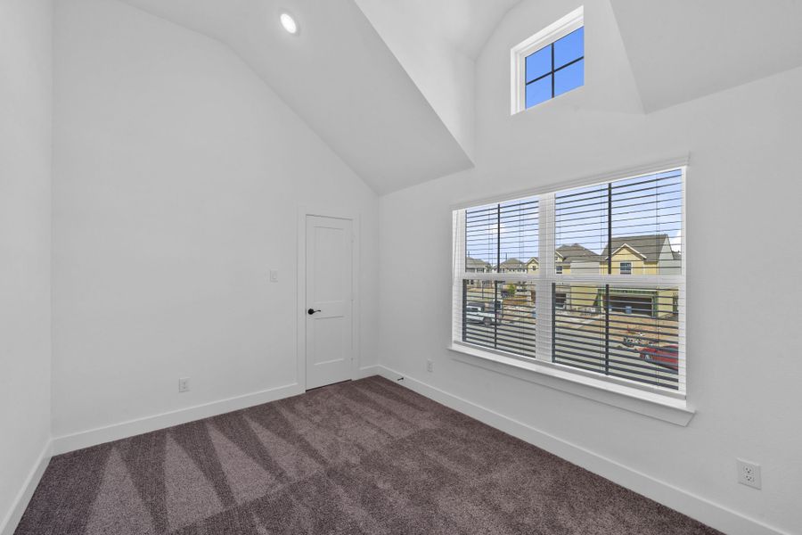 Spacious, unfurnished interior of a new home in Meridiana, Manvel (Image 25).