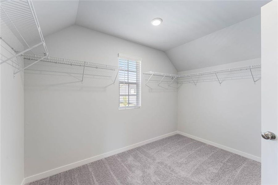 Spacious, unfurnished interior of a new home in Parkview Estates, South Fulton (Image 25).