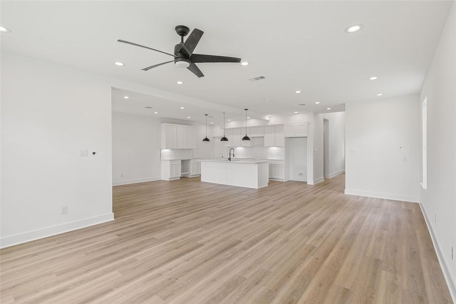 Spacious, unfurnished interior of a new home in , Houston (Image 21).