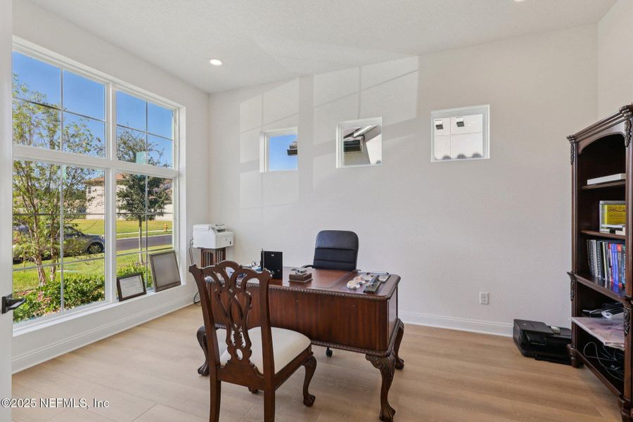 Furnished interior view inside a new home in Tamaya, Jacksonville (Image 51). Furnished interior view inside a new home in Tamaya, Jacksonville (Image 51).