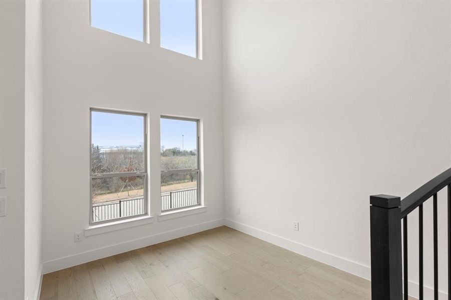 Spacious, unfurnished interior of a new home in Trails at Cottonwood Creek, Rowlett (Image 20).