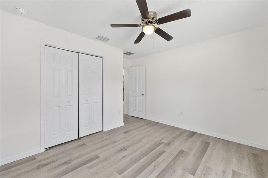 Spacious, unfurnished interior of a new home in , Silver Springs (Image 11).