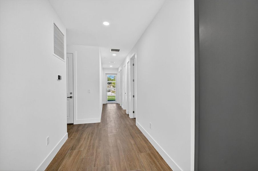 Spacious, unfurnished interior of a new home in , Jupiter (Image 23).