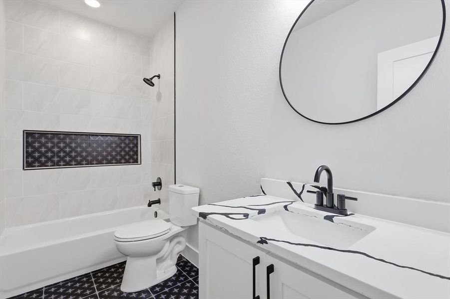 Furnished interior view inside a new home in , Fort Worth (Image 11).