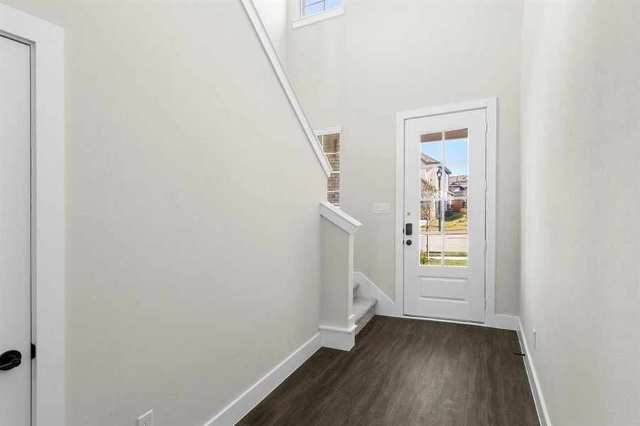 03. 701 Valley Pines - Entry 03. 701 Valley Pines - Entry