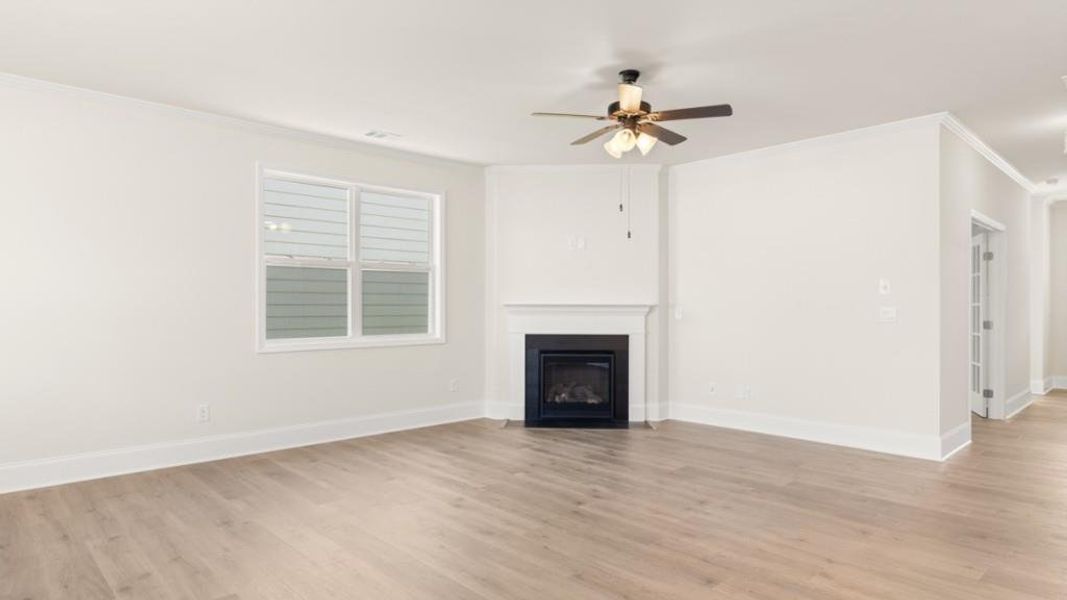 Spacious, unfurnished interior of a new home in Hamptons at Riverwood North, Dallas (Image 14).