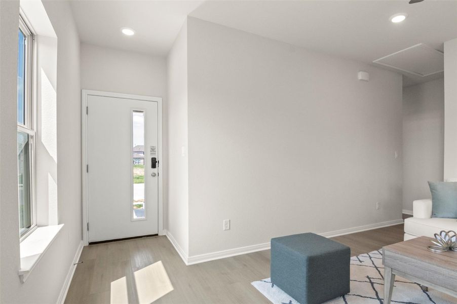 Spacious, unfurnished interior of a new home in Blanco Vista, San Marcos (Image 19).