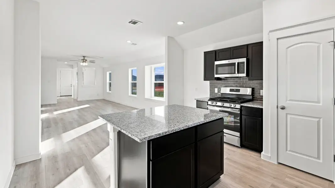 Horizon Floor Plan - Representative Photo