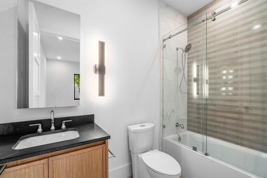 Furnished interior view inside a new home in , Pompano Beach (Image 5).