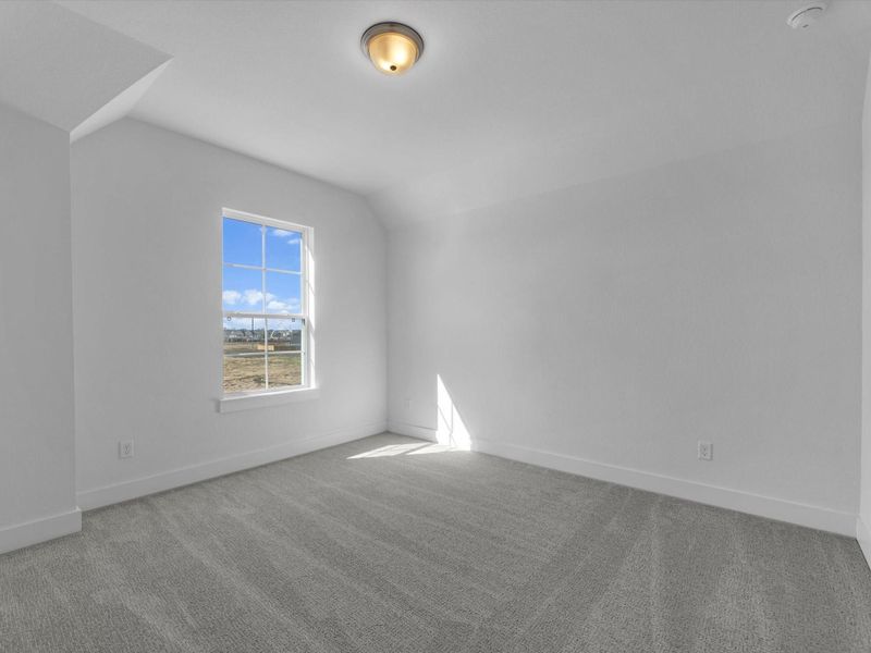 Spacious, unfurnished interior of a new home in Pecan Ridge, Fulshear (Image 9).