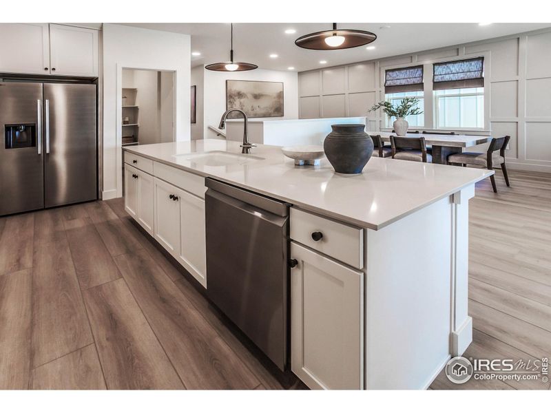 EXAMPLE PHOTO: KITCHEN ISLAND EXAMPLE PHOTO: KITCHEN ISLAND