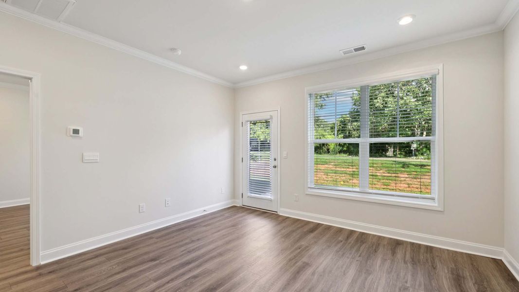 Spacious, unfurnished interior of a new home in Blackstone Bay Townhomes, Sherrills Ford (Image 42).