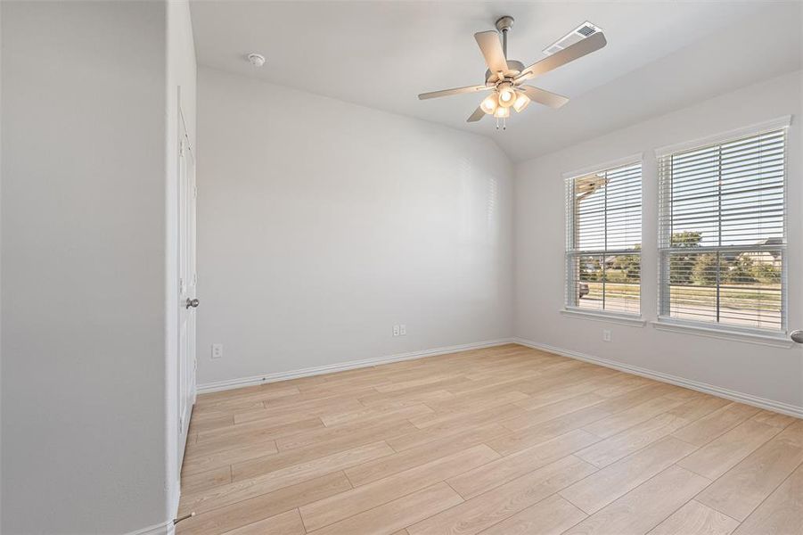 Spacious, unfurnished interior of a new home in Morningstar, Aledo (Image 24). Spacious, unfurnished interior of a new home in Morningstar, Aledo (Image 24).