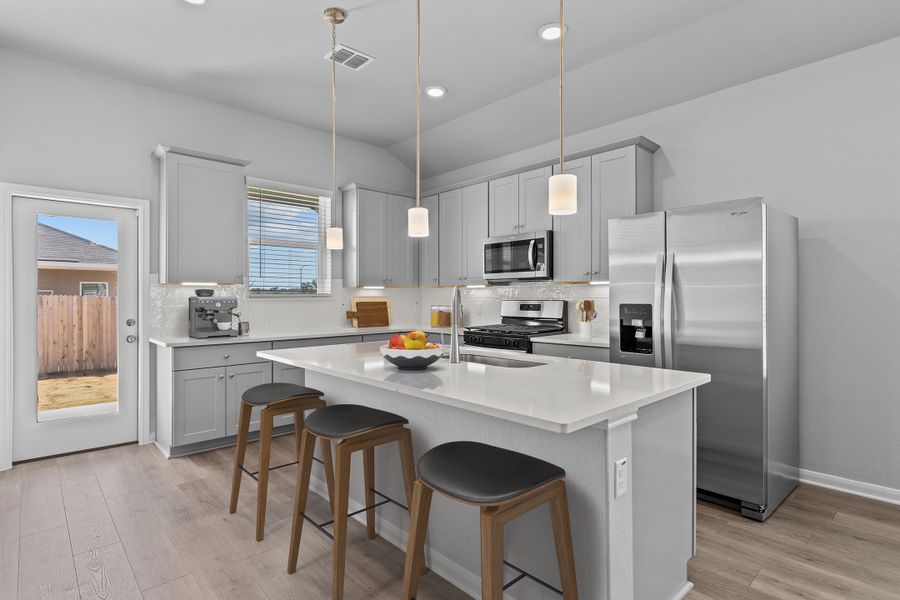 Representative furnished interior of a home built from the Travis by Beazer Homes in Veranda, San Antonio (Image 4).