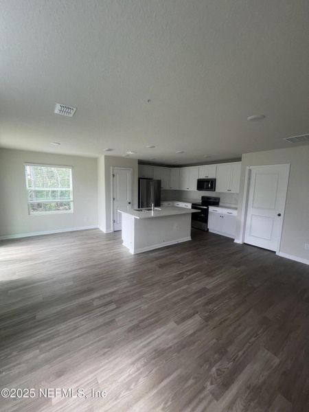 Image 5 of a home in . Image 5 of a home in .