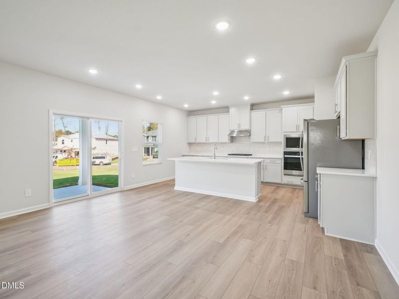 8-web-or-mls-Raleigh - Oak Manor - 508 B