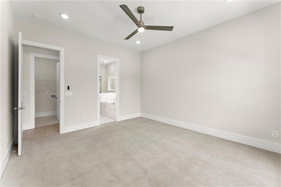 Spacious, unfurnished interior of a new home in Hillgrove Preserve, Powder Springs (Image 53).