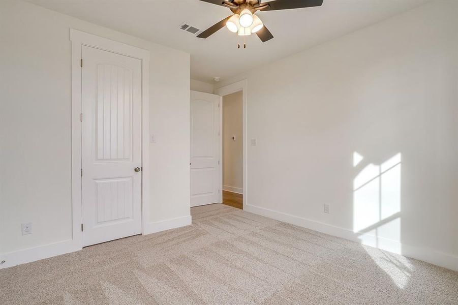 Spacious, unfurnished interior of a new home in , Midlothian (Image 29).