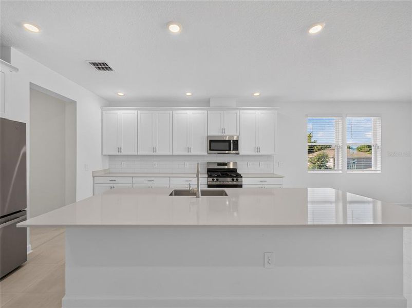 Furnished interior view inside a new home in Dora Parc, Mount Dora (Image 10).