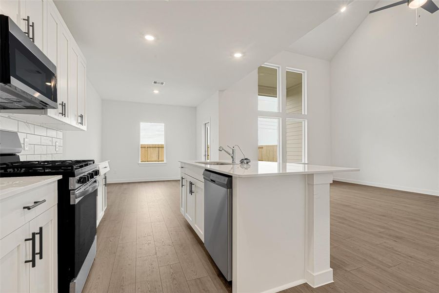 Furnished interior view inside a new home in Tamarron, Fulshear (Image 6).