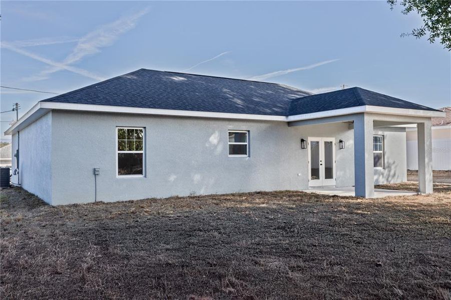 Exterior details and patio area of a home in , Ocala (Image 17).