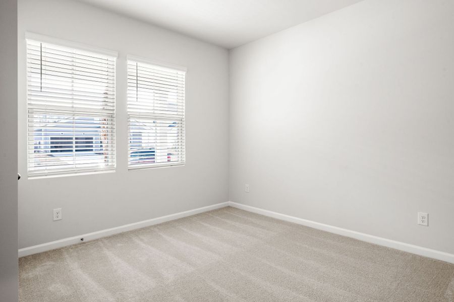 Spacious, unfurnished interior of a new home in Heartwood, Richmond Hill (Image 19).