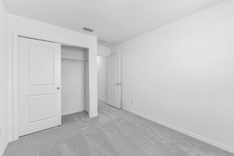 Spacious, unfurnished interior of a new home in Vinterra Townhomes, Nokomis (Image 14).
