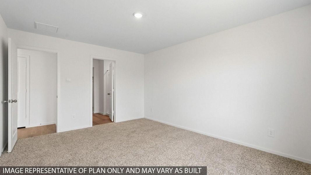 Spacious, unfurnished interior of a new home in Sunterra, Katy (Image 11).