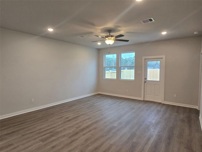 Spacious, unfurnished interior of a new home in Liberty Estates, Cleveland (Image 14).