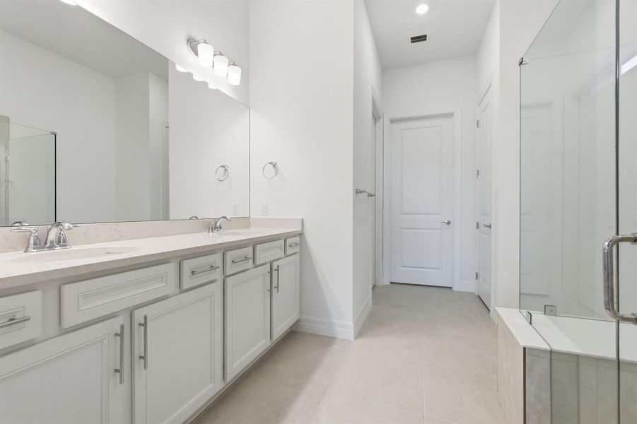 4-web-or-mls-10550_Northbrook_Cir_004 4-web-or-mls-10550_Northbrook_Cir_004
