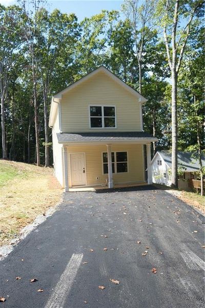 Exterior details and patio area of a home in , Gainesville (Image 3).