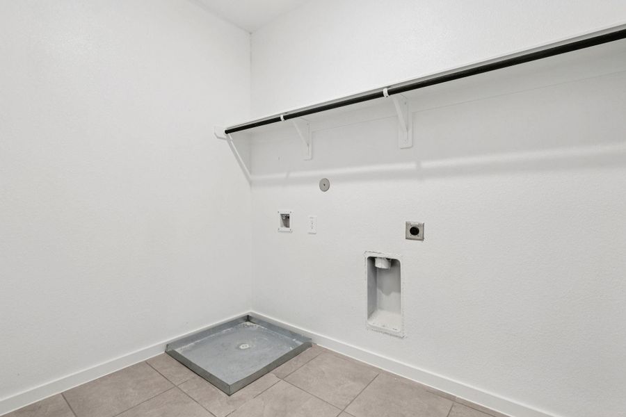 Photo is not of the actual home, but is an inspirational photo of builder’s model home and may depict options, furnishings, and/or decorator features that are not included Photo is not of the actual home, but is an inspirational photo of builder’s model home and may depict options, furnishings, and/or decorator features that are not included