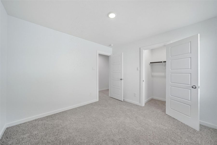 Spacious, unfurnished interior of a new home in , Houston (Image 18).