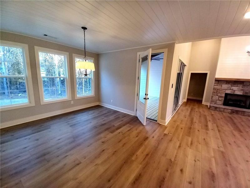 Spacious, unfurnished interior of a new home in , Temple (Image 50).