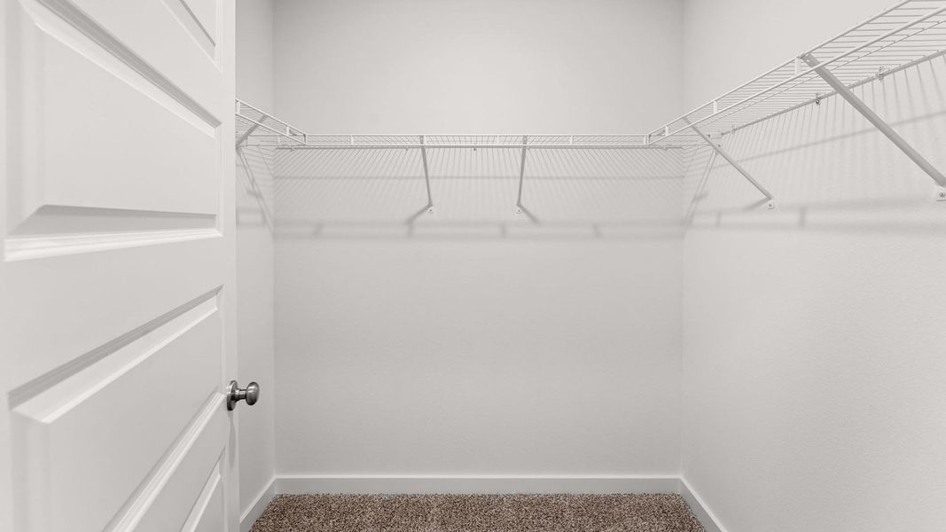 Spacious, unfurnished interior of a new home in Magnolia at the Bluffs Phase 3, Freeport (Image 22).