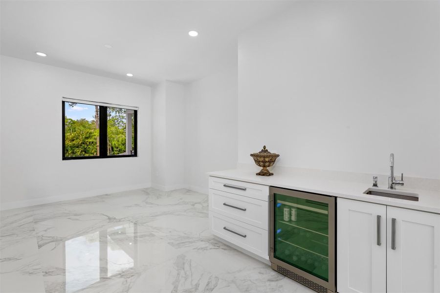 Furnished interior view inside a new home in , Parkland (Image 33).