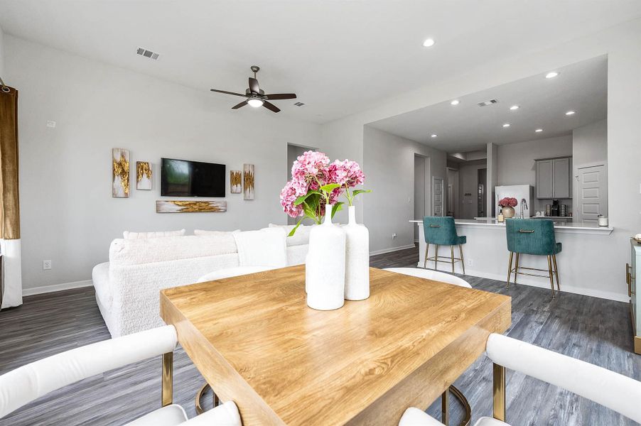 Furnished interior view inside a new home in , Beasley (Image 9).