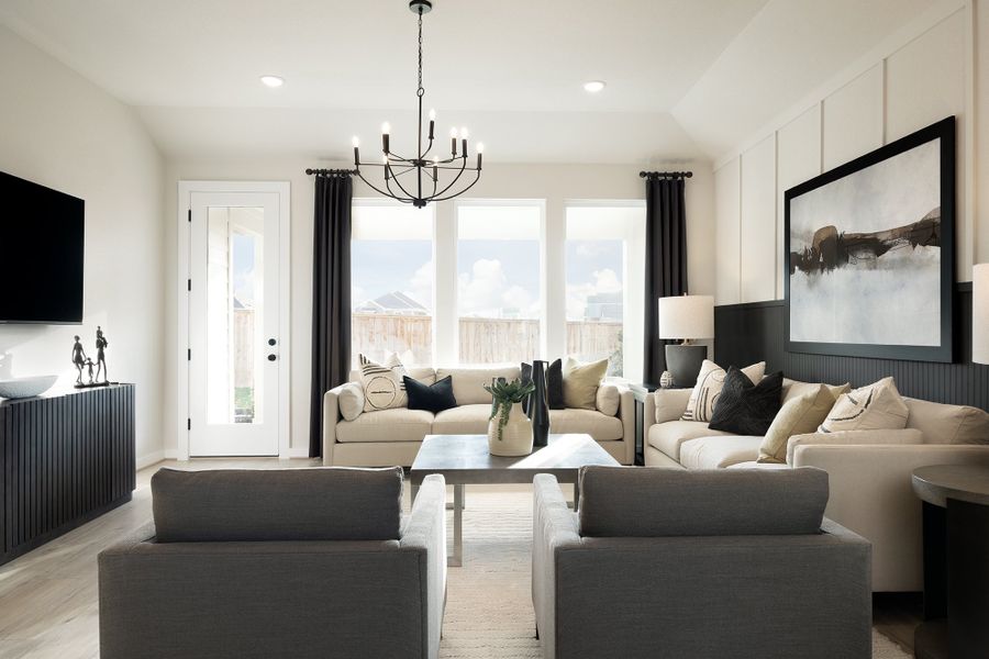 Representative furnished interior of a home built from the Upton by Scott Felder Homes in Crown Ridge Manor, San Antonio (Image 8).