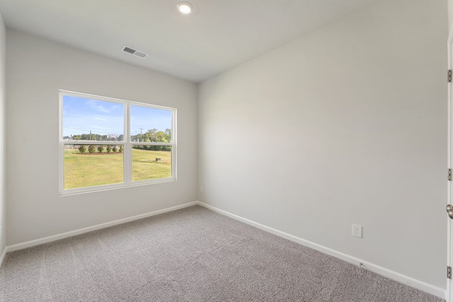 Spacious, unfurnished interior of a new home in Edwards Station, Taylors (Image 17).