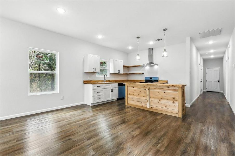 Furnished interior view inside a new home in , Granbury (Image 7). Furnished interior view inside a new home in , Granbury (Image 7).