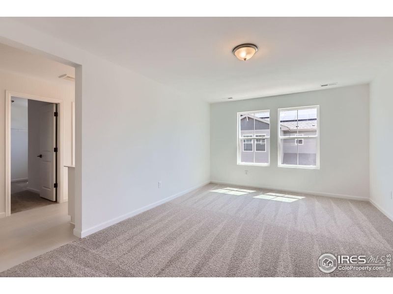 Spacious, unfurnished interior of a new home in Waterfield - Single Family Homes, Fort Collins (Image 18).
