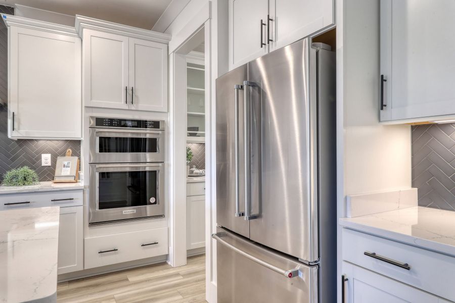 Representative furnished interior of a home built from the Vanderbilt by Pulte Homes in Indigo Bay, Myrtle Beach (Image 35).