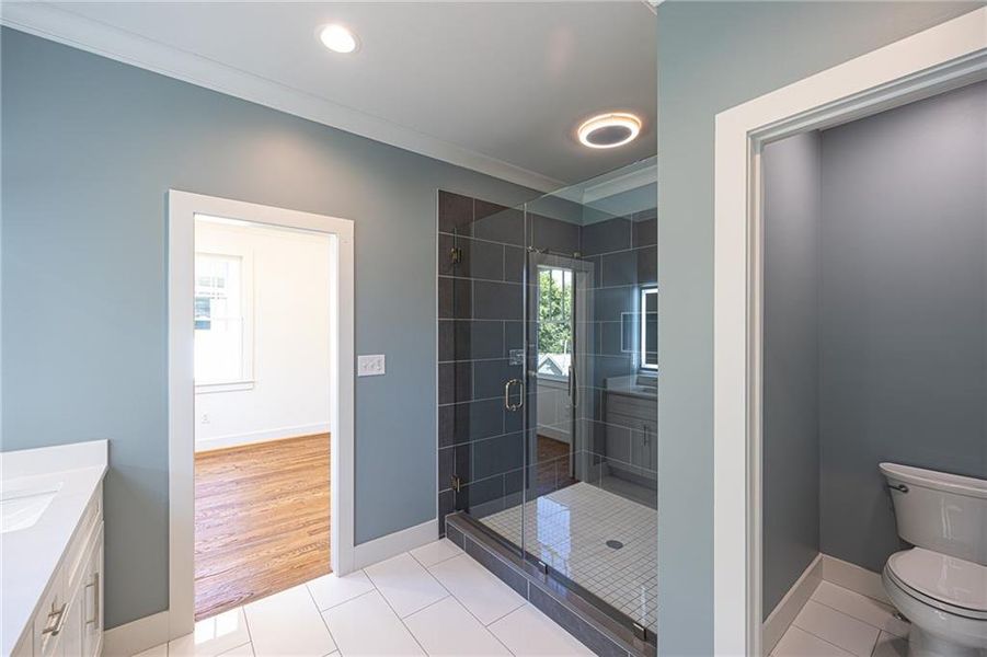 Furnished interior view inside a new home in , Atlanta (Image 7).