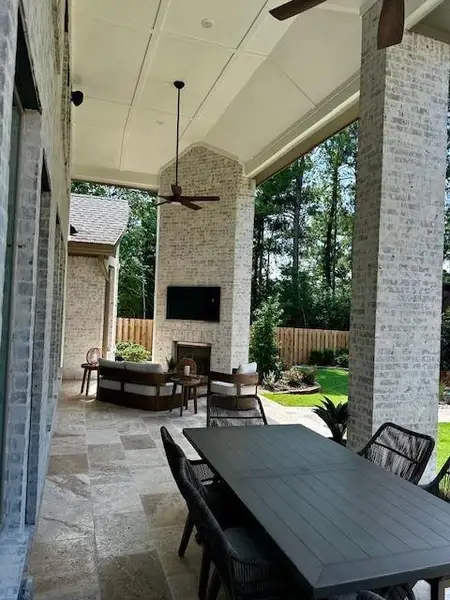 Image 11 of a home in Colton. Image 11 of a home in Colton.